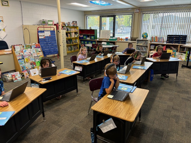 Shickley Public School - Chromebooks are here!